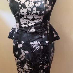 Women’s Strapless Dress